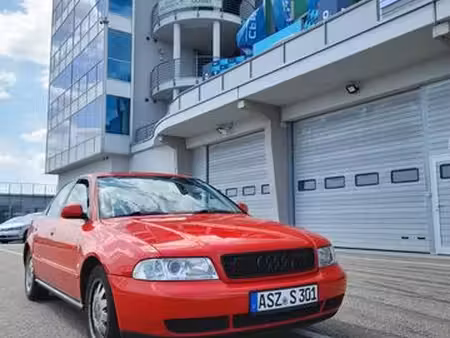 Audi A4 1.6 101