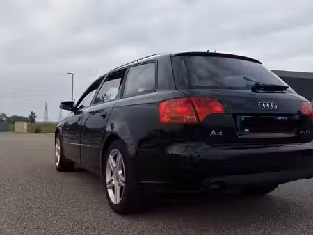 Audi A4 V6 2.7 TDI 180 Advance Edition