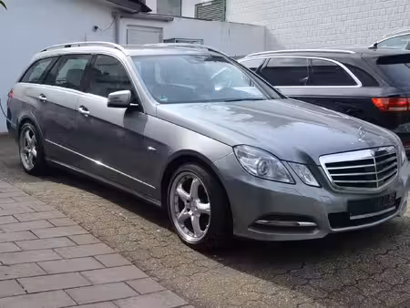 Mercedes-Benz Classe E E 300 E 2.1 CDI 170 Avantgarde