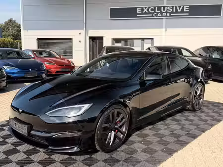 Tesla Model S Plaid 4x4