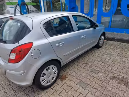 Opel Corsa 1.2 80