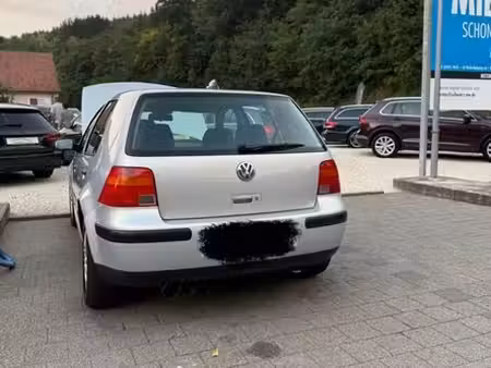Volkswagen Golf 2.0