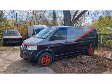 Volkswagen Transporter T5 2.5 TDI