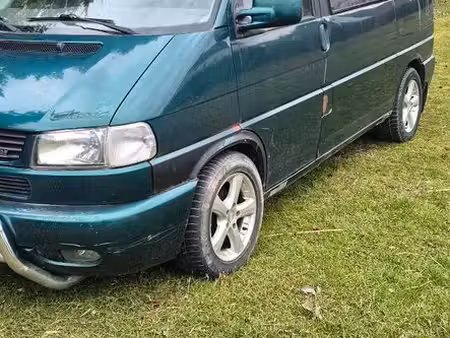 Volkswagen Transporter T4 2.5 TDI 102