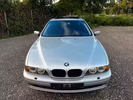 BMW Série 5 520i 2.2 170