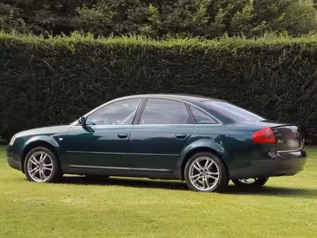 Audi A6 V6 2.4 165