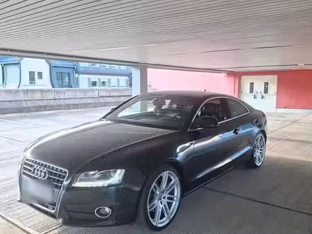 Audi A5 V6 2.7 TDI 190