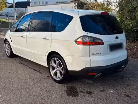 Ford S-Max 2.5 220 Titanium