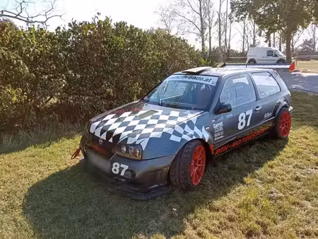 Volkswagen Golf VR6