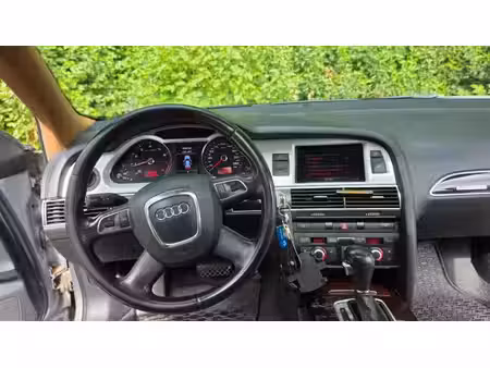 Audi A6 V6 2.8 FSI 220 quattro