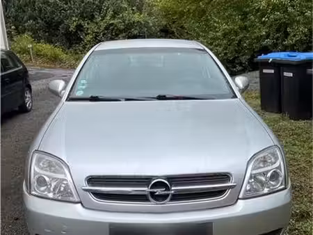 Opel Vectra 2.2 147