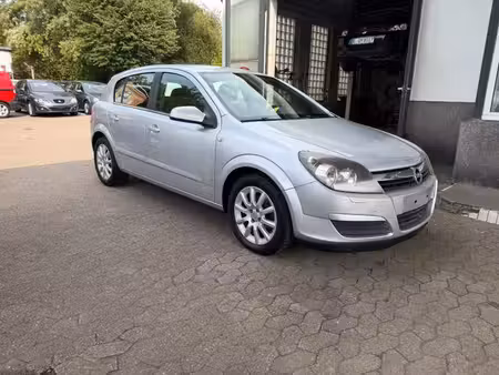 Opel Astra 1.6 105 Elegance