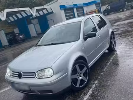 Volkswagen Golf 1.9