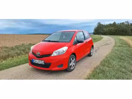 Toyota Yaris 1.4 90 Cool