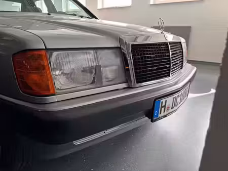 Mercedes-Benz 190 1.8