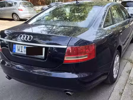 Audi A6 V6 2.4 177