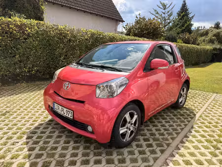 Toyota IQ 1.0 VTi 68