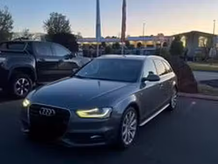 Audi A4 2.0 TFSI 211 S line