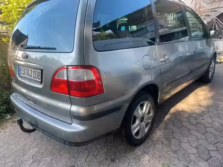 Ford Galaxy V6 2.8 204