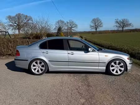 BMW Série 3 320i 2.2 170