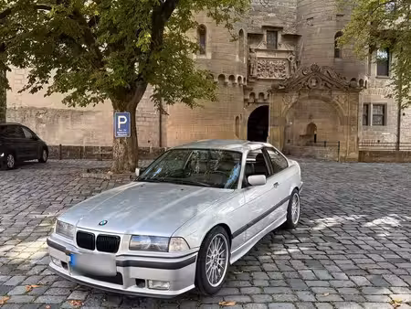 BMW Série 3 318IS 1.9 140