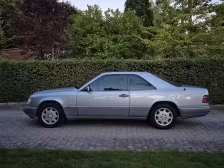 Mercedes-Benz Classe E E 220