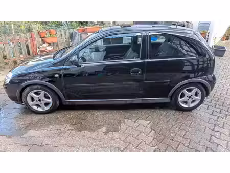 Opel Corsa 1.2 80