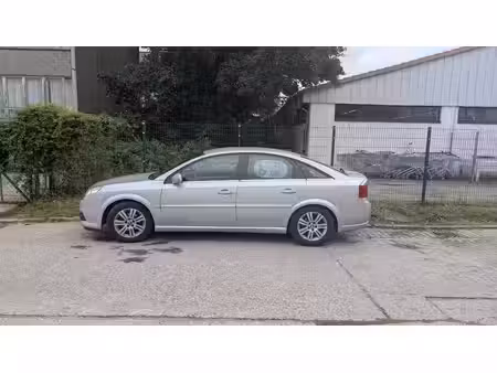 Opel Vectra 1.8 140