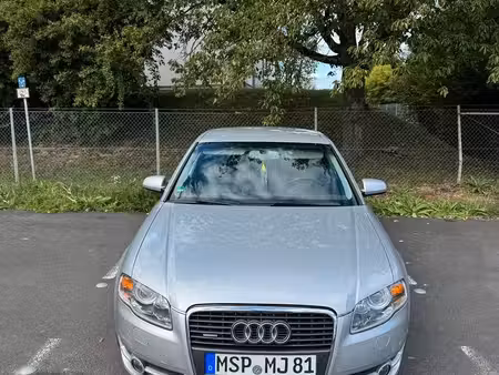 Audi A4 quattro