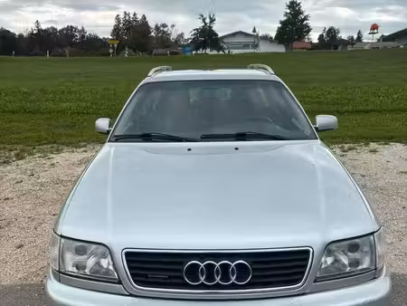 Audi A6 V6 2.6 150 quattro
