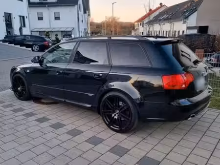 Audi A4 V6 2.7 TDI 180 S line