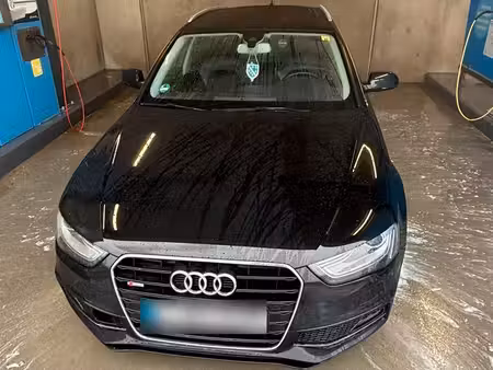 Audi A4 2.0 TDI 177 S line