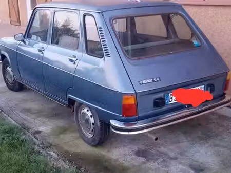 Renault R6 