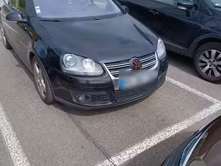 Volkswagen Golf 2.0 TDI 136