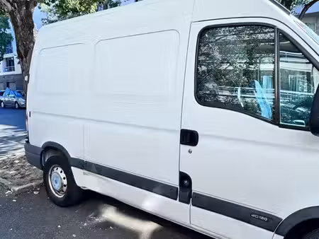 Renault Master 2.5 dCi 120