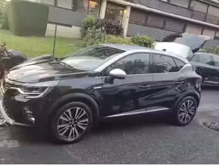 Renault Captur E-Tech 1.6 145 Initiale Paris