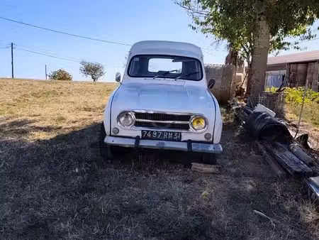 Renault R4 4L