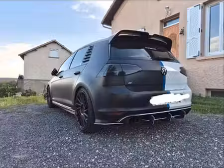 Volkswagen Golf R 2.0 TSI 300 4Motion
