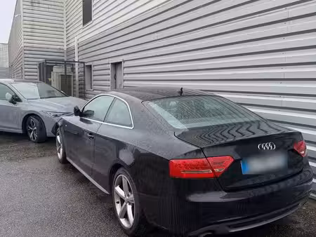 Audi A5 V6 2.7 TDI 190