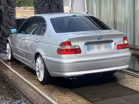 BMW Série 3 330d 3.0 204