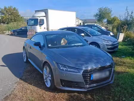 Audi TT 