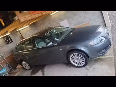 Audi A4 V6 3.0 TDI 233 quattro
