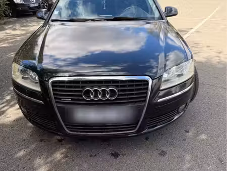 Audi A8 V6 3.0 TDI 233 quattro