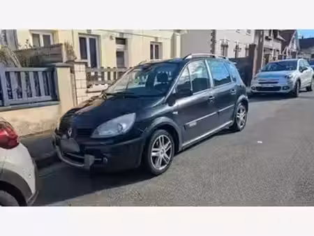 Renault Scénic 2.0 135