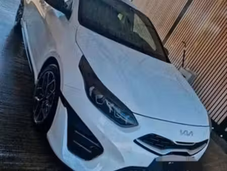 Kia Ceed 1.5 T GDi 140 GT Line