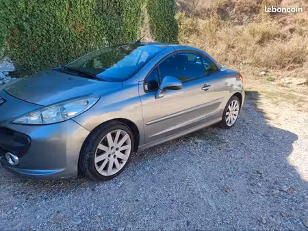 Peugeot 207 CC 1.6 HDi 110