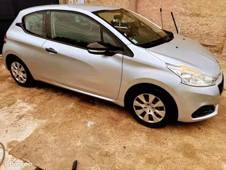 Peugeot 208 1.6 THP 208