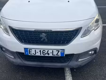 Peugeot 2008 1.2 VTi 82