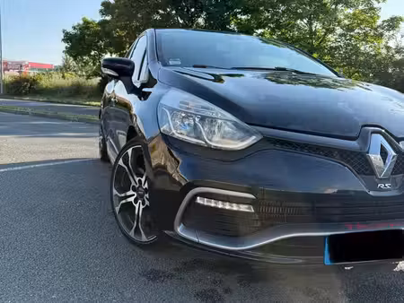 Renault Clio RS Trophy 1.6 T 220