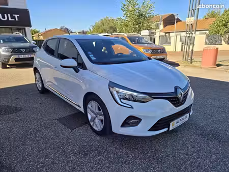 Renault Clio E-Tech 1.6 140 Business